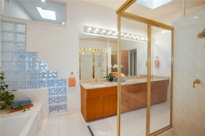 37 Headland Drive, Rancho Palos Verdes, California 90275