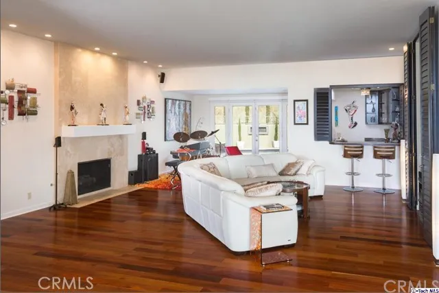 1840 Deermont Road, Glendale, California 91207