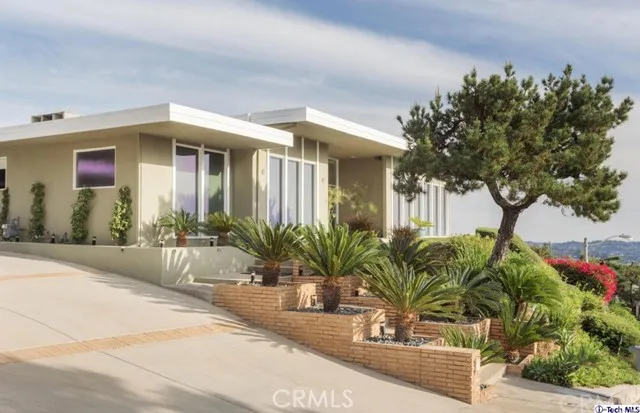 1840 Deermont Road, Glendale, California 91207