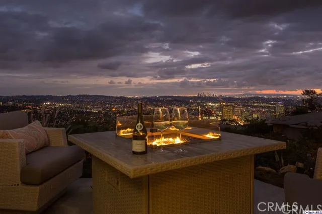 1840 Deermont Road, Glendale, California 91207