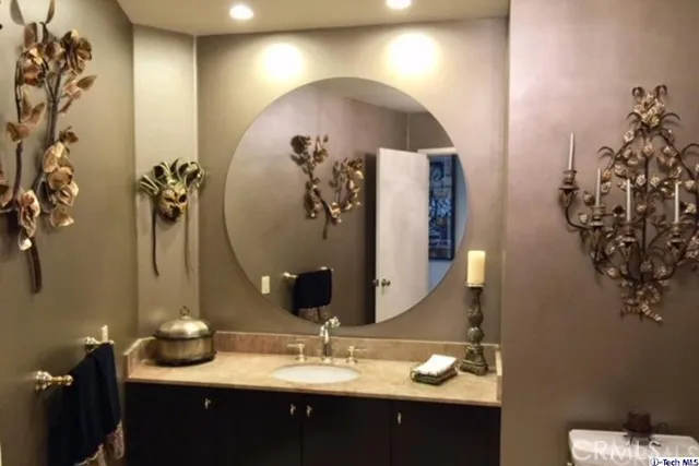 1840 Deermont Road, Glendale, California 91207