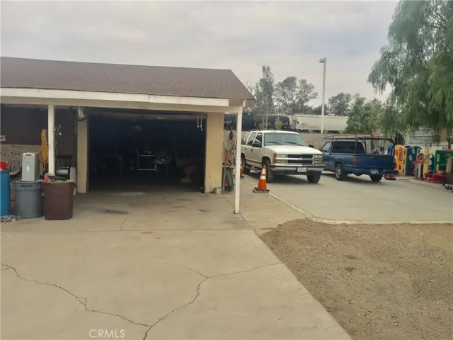 10349 Alder Avenue, Bloomington, California 92316