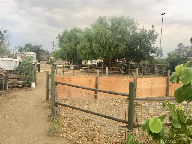 10349 Alder Avenue, Bloomington, California 92316