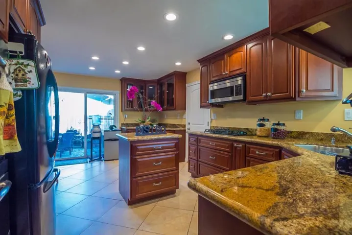 958 La Plata Plaza, Campbell, California 95008