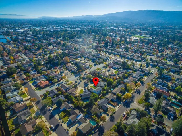 958 La Plata Plaza, Campbell, California 95008
