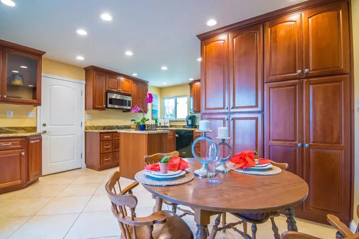 958 La Plata Plaza, Campbell, California 95008