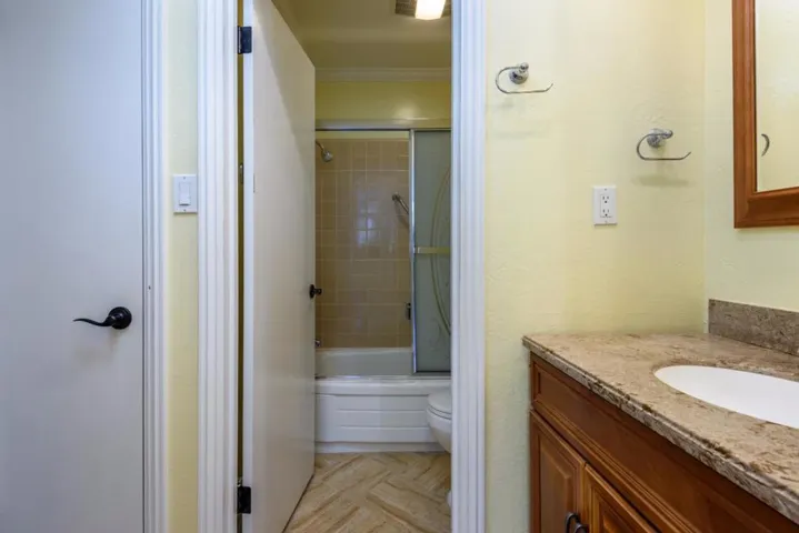 200 Elm Street 107, San Mateo, California 94401