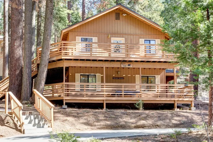 7185 Yosemite Park Way, Yosemite, California 95389