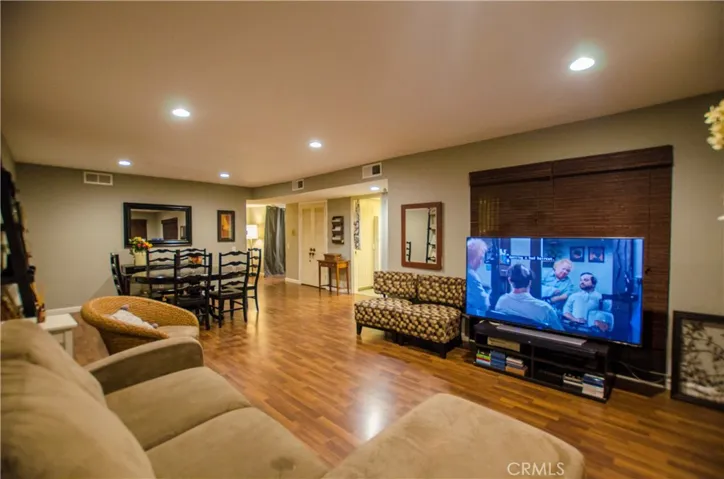 1809 Peyton Avenue 113, Burbank, California 91504