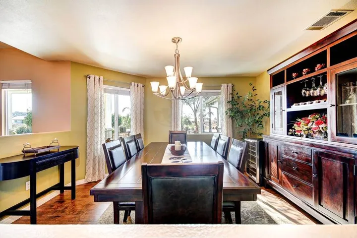 31930 Via Del Senor, Juniper Flats, California 92548