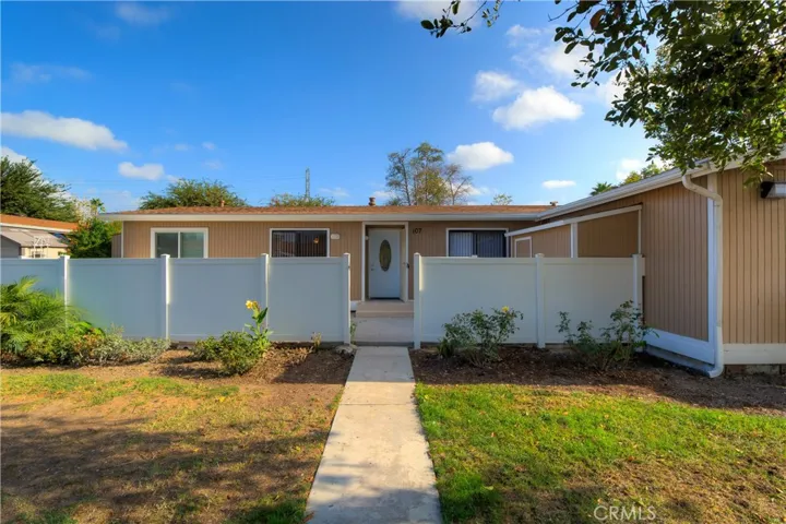 25732 Via Lomas 107, Laguna Hills, California 92653