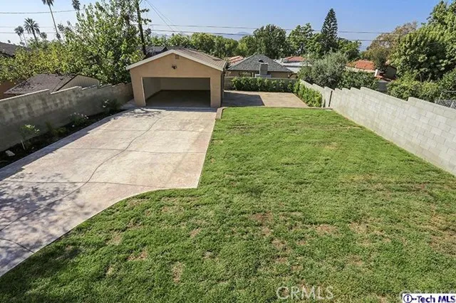 2066 Chilton Drive, Glendale, California 91201