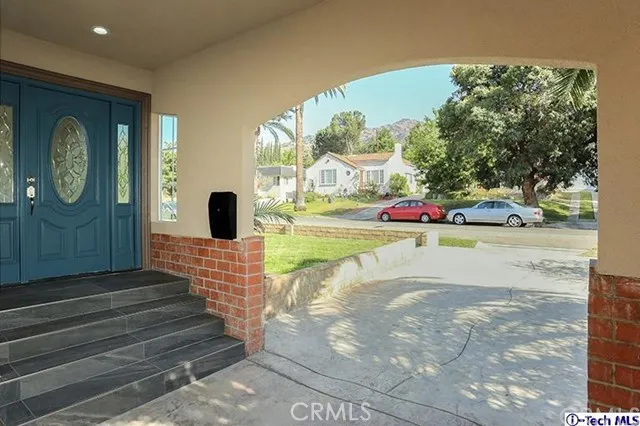 2066 Chilton Drive, Glendale, California 91201