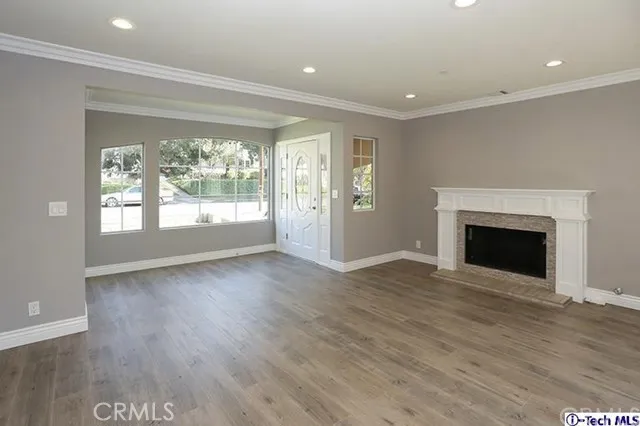 2066 Chilton Drive, Glendale, California 91201