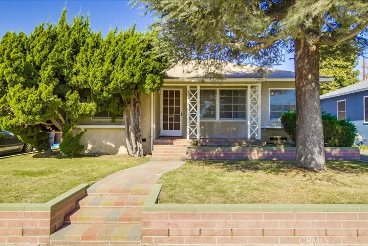 6223 Eckleson Street, Lakewood, California 90713