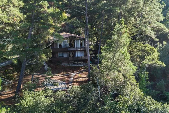 141 Glen Aulin Lane, Burlingame, California 94010