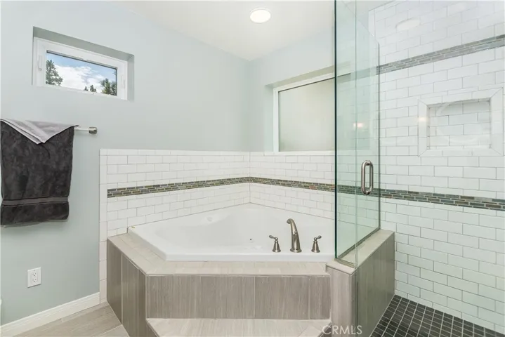 530 Wanita Lane, Big Bear, California 92315