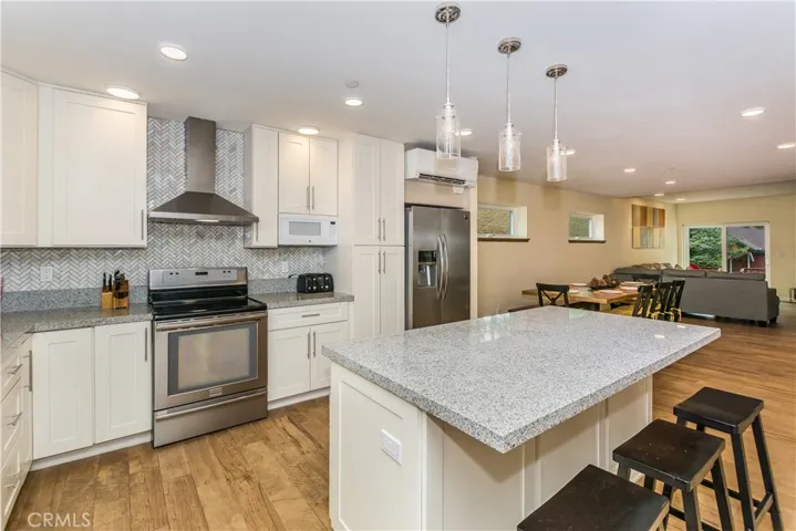 530 Wanita Lane, Big Bear, California 92315