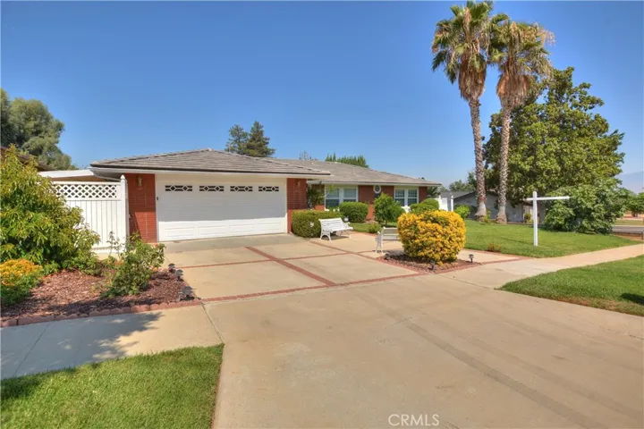 714 Brentwood Place, Redlands, California 92373