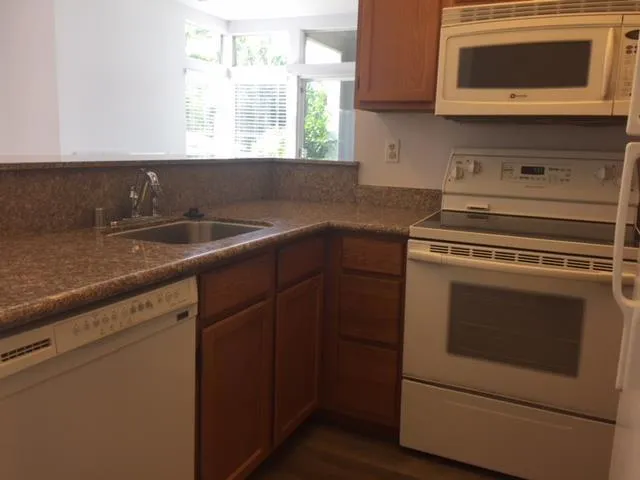 1677 Parkview Green Circle, San Jose, California 95131