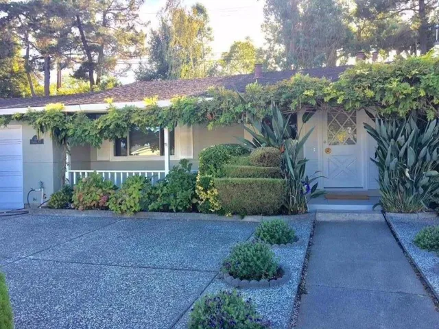 3674 Farm Hill Boulevard, Redwood City, California 94061