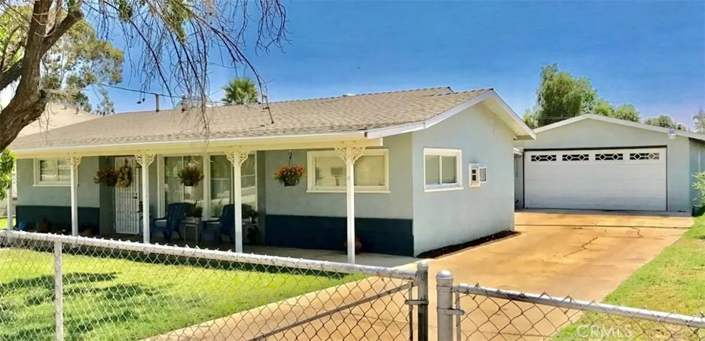 10584 Cypress Avenue, Riverside, California 92505