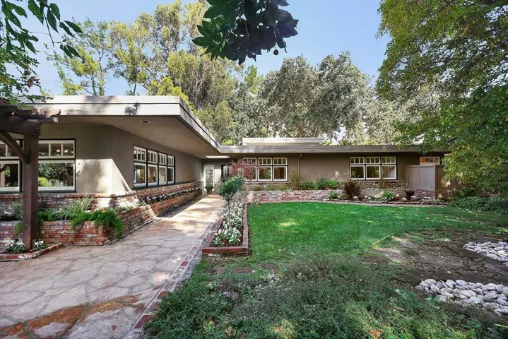 1880 Carmelita Drive, San Carlos, California 94070