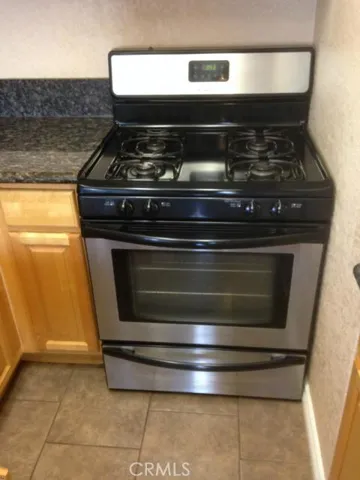 779 Gianni Drive 210, Corona, California 92879