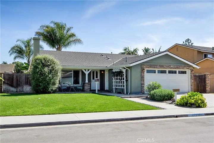 20392 Mansard Lane, Huntington Beach, California 92646