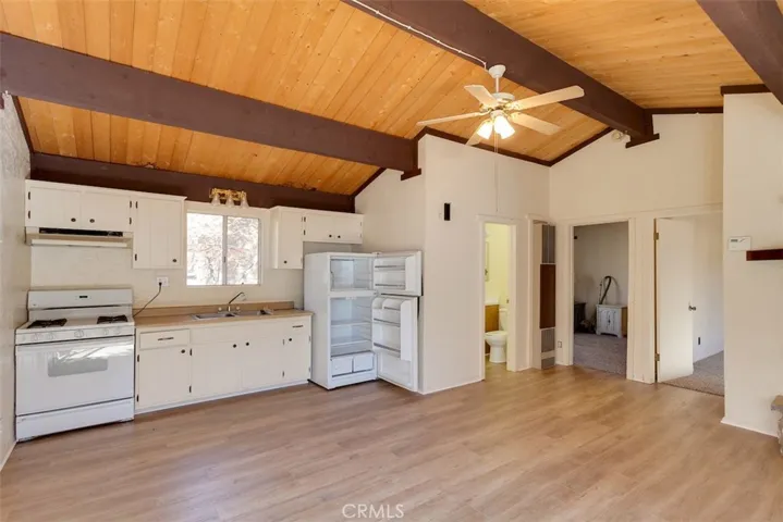 363 Vista Lane, Sugarloaf, California 92386
