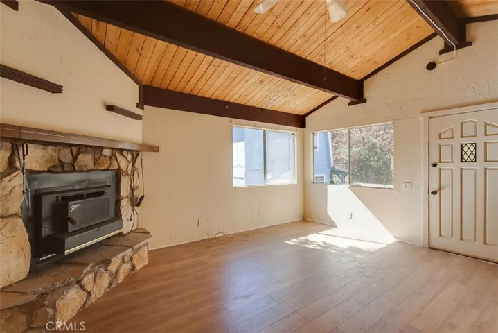 363 Vista Lane, Sugarloaf, California 92386
