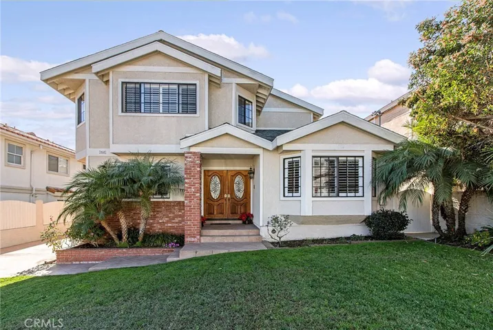 Fantastic curb appeal of home.