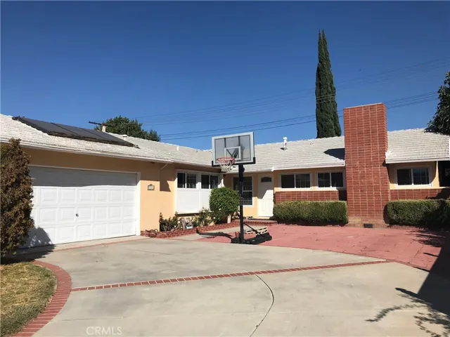 7844 Sausalito Avenue, Canoga Park, California 91304