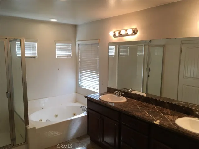 984 Fulham Street, Corona, California 92880