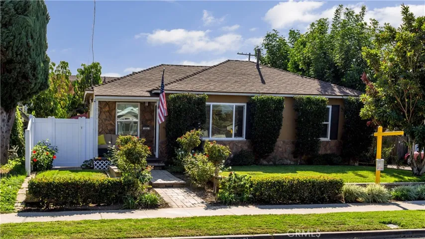 1012 E Wilshire Avenue, Fullerton, California 92831