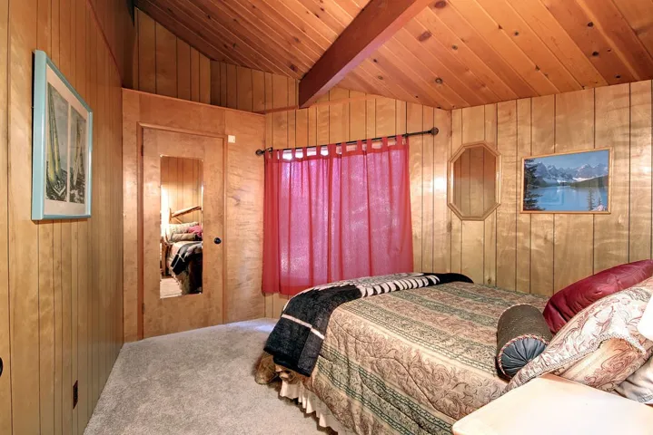 726 Villa Grove Avenue, Big Bear, California 92314