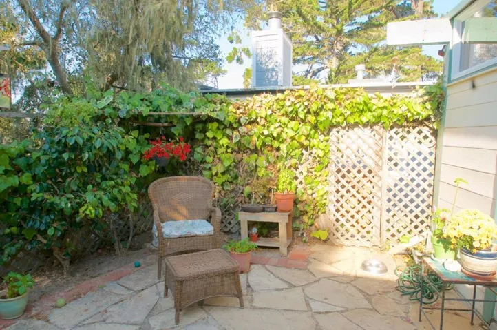 1171 Presidio Boulevard, Pacific Grove, California 93950