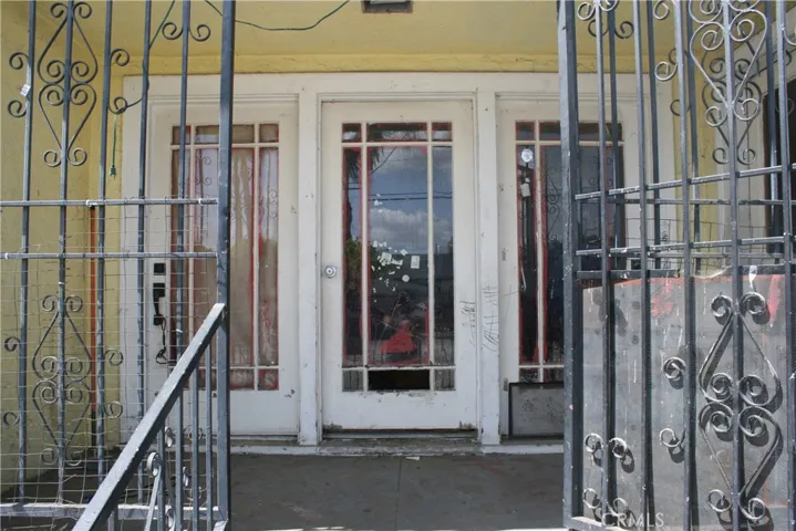 7417 Seville Avenue, Huntington Park, California 90255