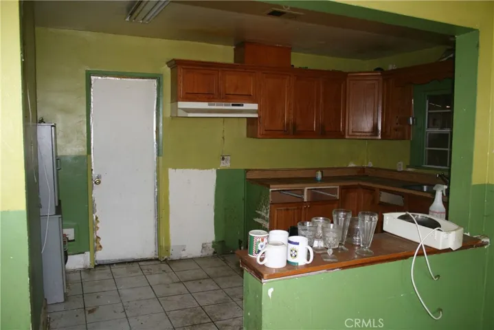 7417 Seville Avenue, Huntington Park, California 90255