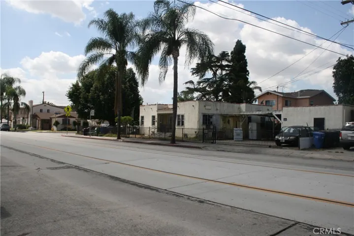 7417 Seville Avenue, Huntington Park, California 90255