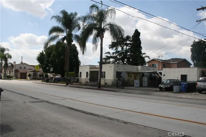 7417 Seville Avenue, Huntington Park, California 90255