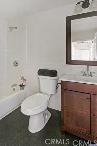 10563 Irma Avenue, Tujunga, California 91042
