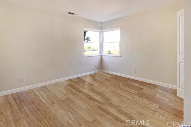 10563 Irma Avenue, Tujunga, California 91042