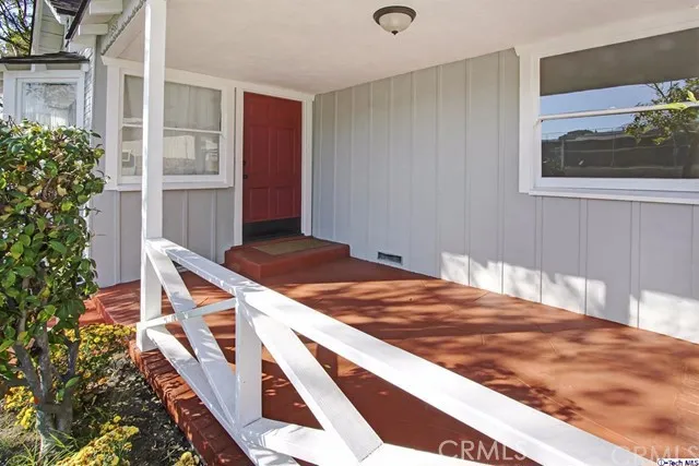 10563 Irma Avenue, Tujunga, California 91042