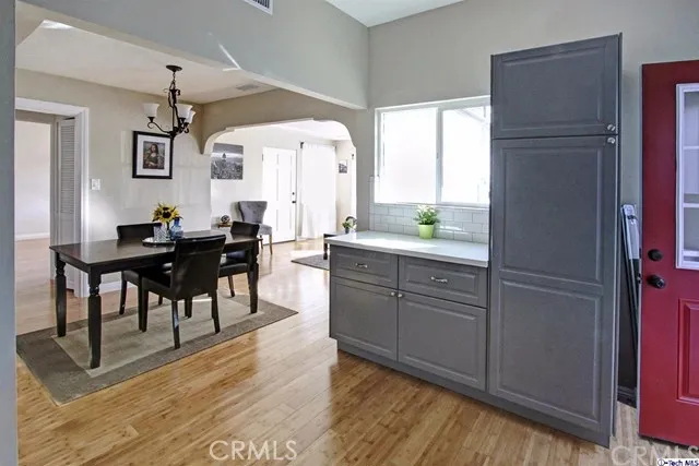 10563 Irma Avenue, Tujunga, California 91042