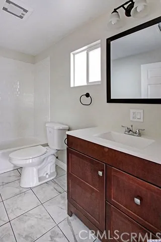 10563 Irma Avenue, Tujunga, California 91042