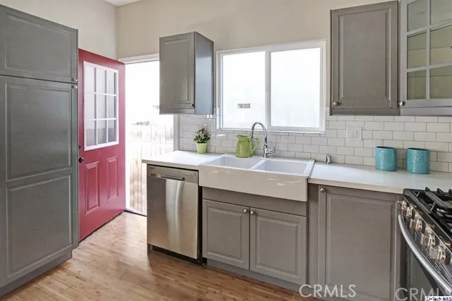 10563 Irma Avenue, Tujunga, California 91042