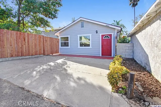 10563 Irma Avenue, Tujunga, California 91042