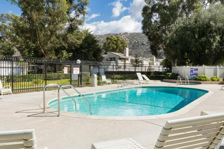 StoneyView25