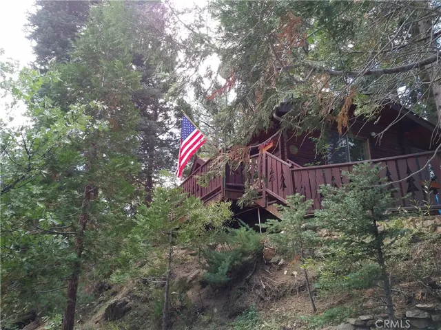 32145 Fern Drive, Running Springs, California 92382